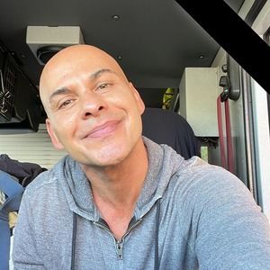 Meet your Posher, Dion